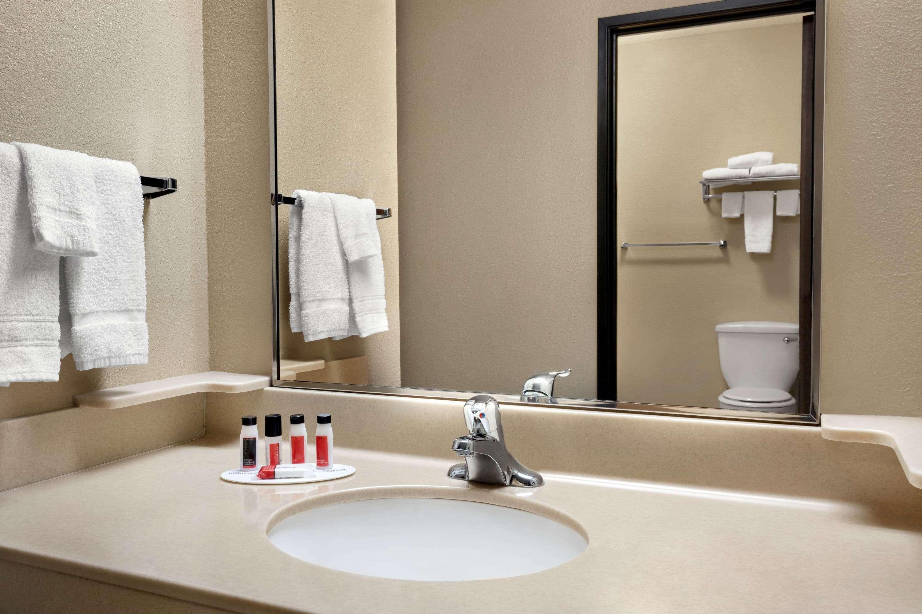 Baymont By Wyndham Sioux Falls North,I-29,Russell St, Airport Zewnętrze zdjęcie